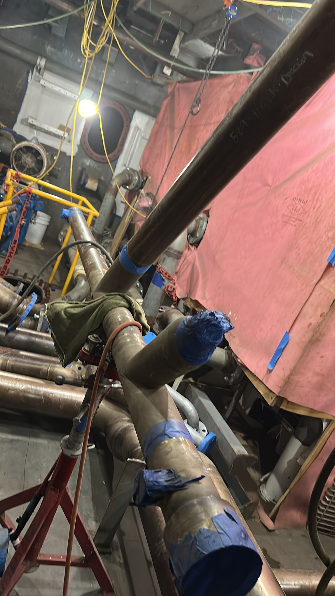 Remplacement d'un système complet de tuyauterie d'eau de mer en CopperNickel 9010 chantier naval Hutchison Ports TNG, Veracruz Port au Mexique