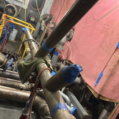Remplacement d'un système complet de tuyauterie d'eau de mer en CopperNickel 9010 chantier naval Hutchison Ports TNG, Veracruz Port au Mexique