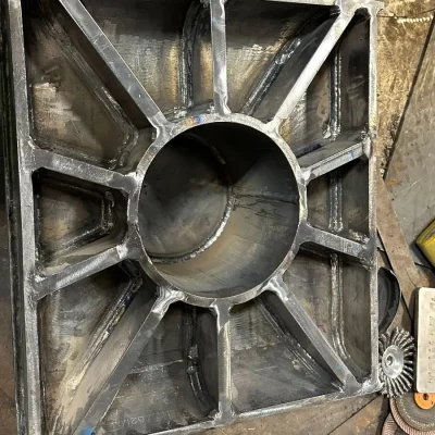 Fabrication de point d’amarrage et ancrage de navire